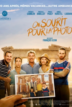 On sourit pour la photo (2022)
